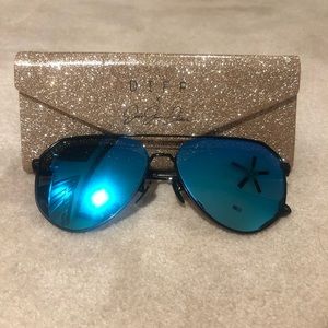 Jessie James Decker Blue Sunglasses